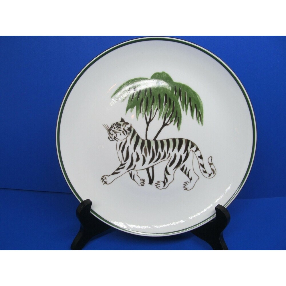 Mottaheda Tigee Sir Humphery Wakefield Stately Homes Painted Plate  8 1/2"